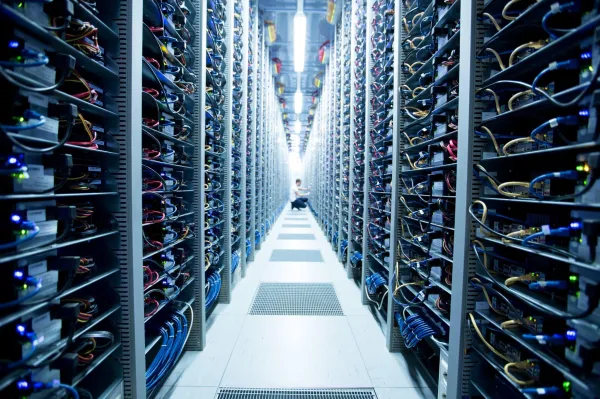 ویژگیهای کلیدی سرور اختصاصی خارج از کشور