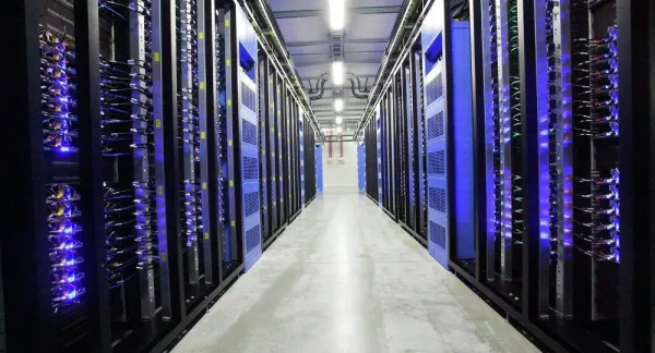 هاست Python و NodeJS با معماری مقیاس‌پذیر